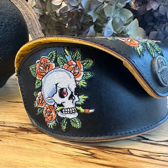 Ed Hardy Black Sunglasses with crystal Skull and double rose Design. RARE main image 9